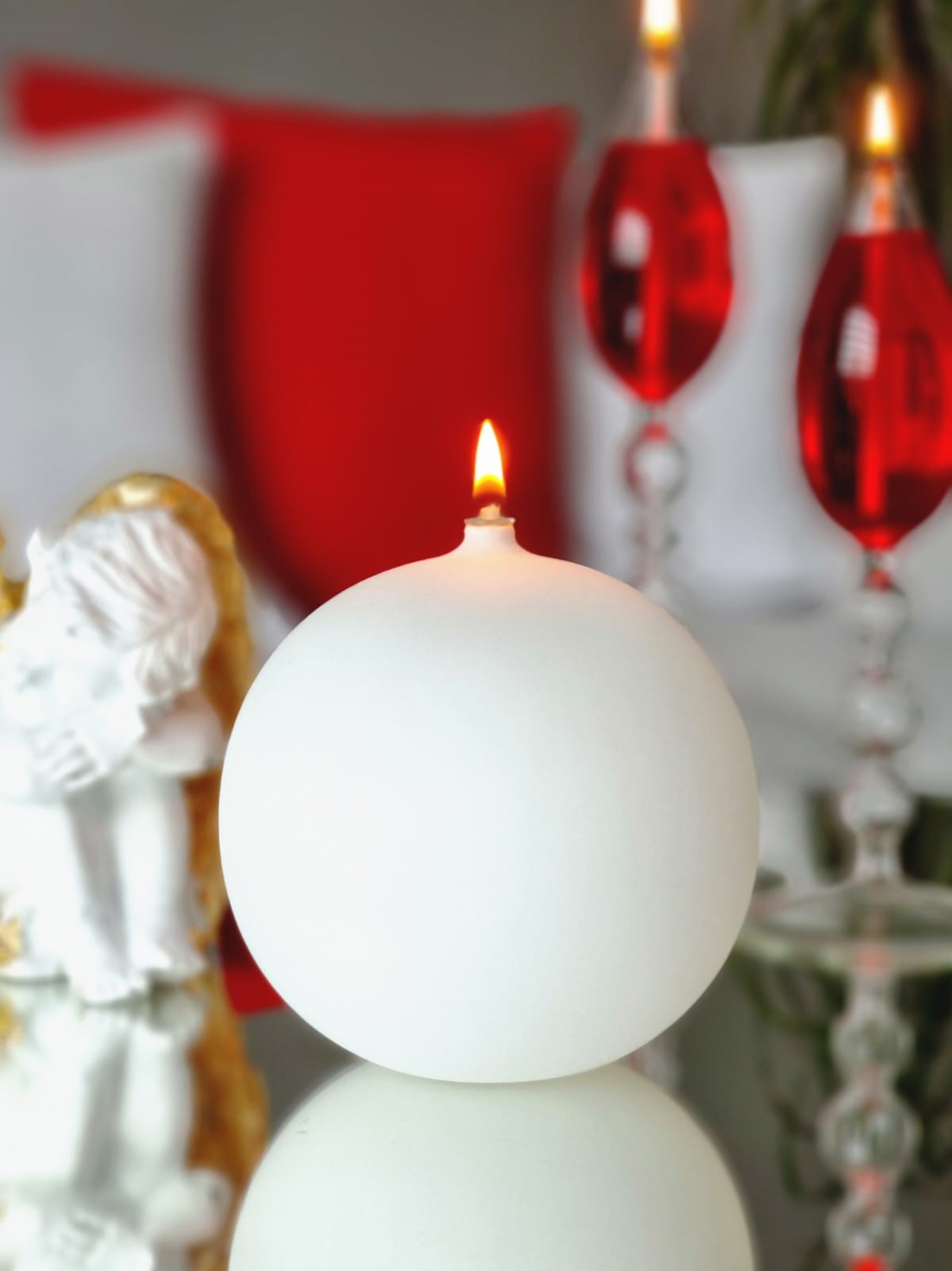Quem White Handmade Balloon Glass Oil Candle , Modern Home and Office Decor, Decorative White Ball Oil Lamp