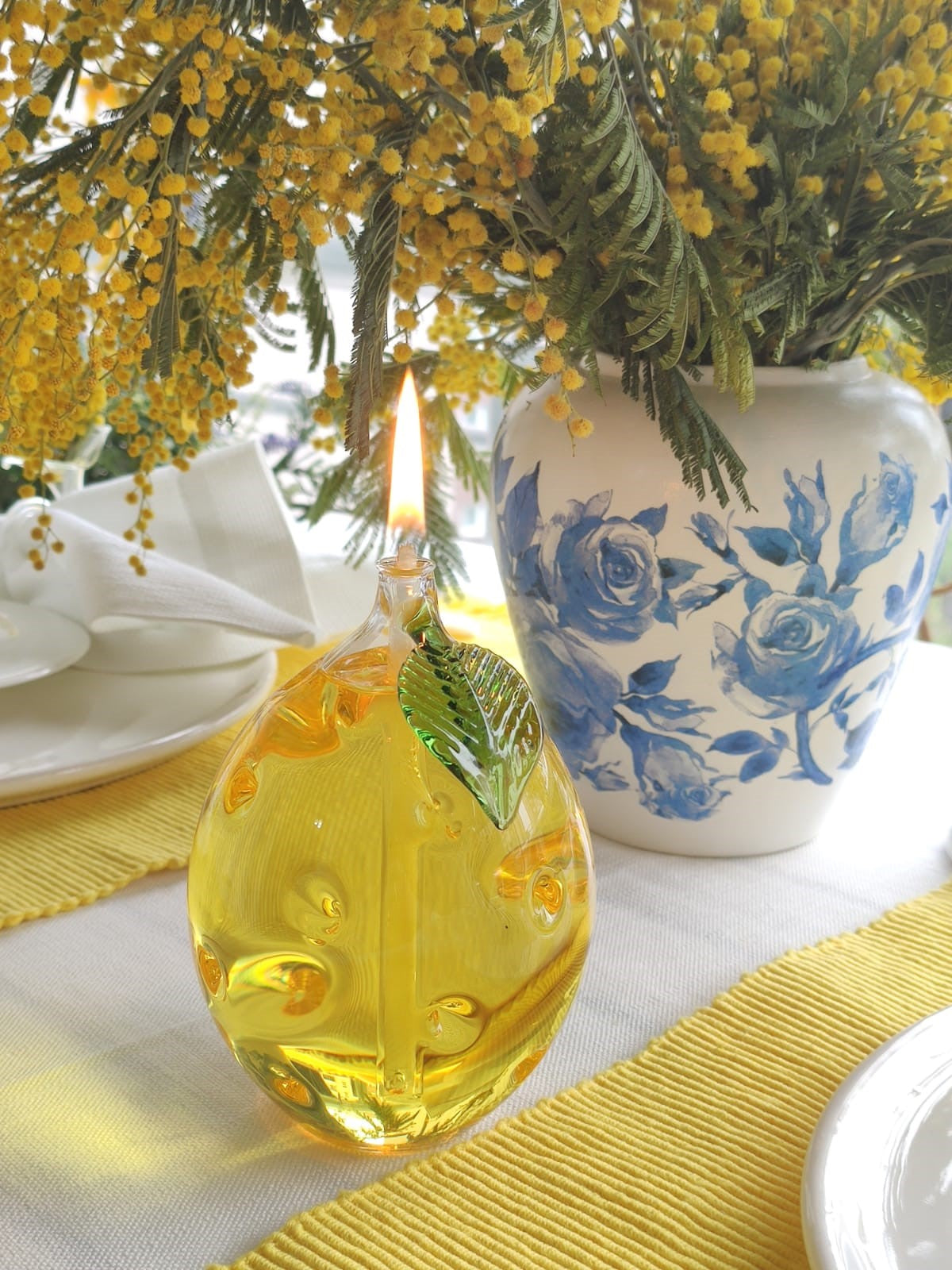 Quem Handmade Lemon Glass Oil Candle with Glass Wick. Modern Home Decor.